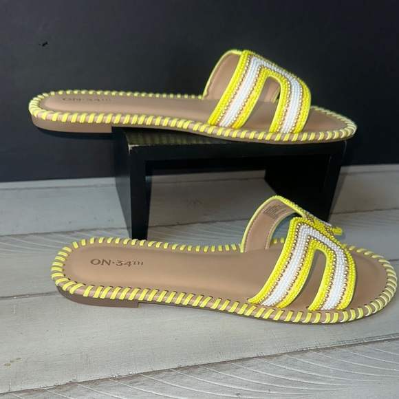 Modern Yellow and White Geometric Sandals‎ - Picture 2 of 5